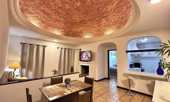 Chapala Centro Apartment | Nice small apartment with fast WiFi in Chapala