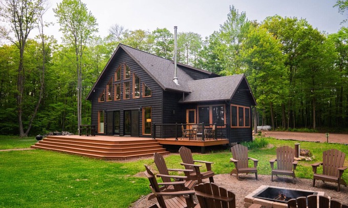 Birchwood Cabin | Nick Lake Lodge at Schliesmann Estates