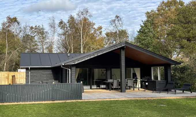 Fjellerup House | "Nicolas" - 500m from the sea by Interhome