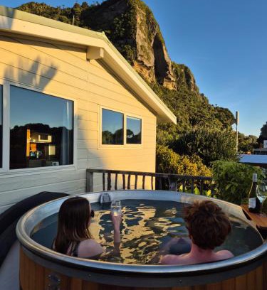 Punakaiki House | Nikauscapes - Hot Tub in Punakaiki Village