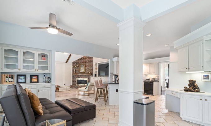 Sachse Villa | Nikolas Villa