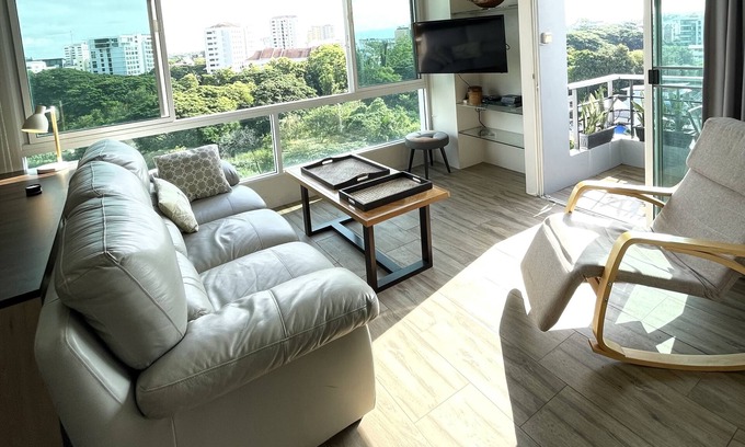 Nimman Condo | Nimman One Bed with FREE Motorbike - Pool - Gym
