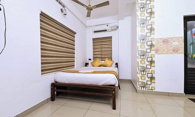 Aluva Hotel | NIRUPAMA HOTEL ALUVA