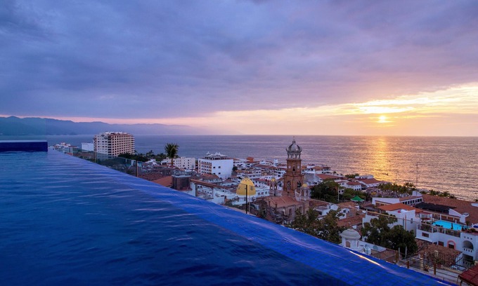 Downtown Puerto Vallarta Apartment | Nise