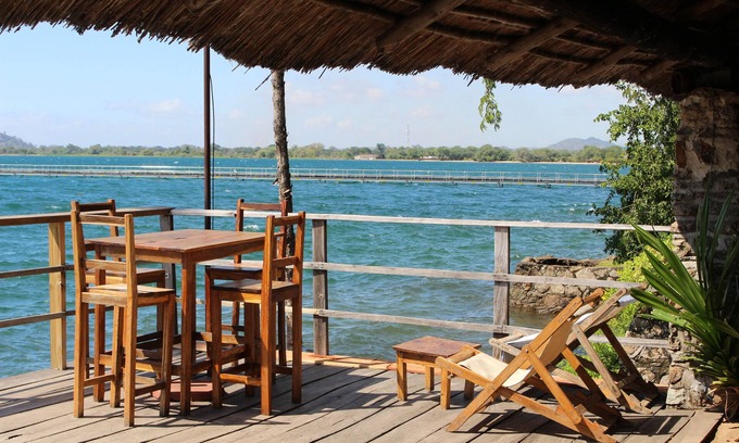 Nkope Mission Cabin | Nkhudzi Beach Lodge