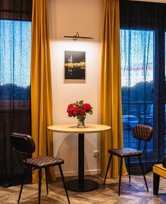 Old Town Apartment | No.1 Apartment Link-To-Happiness