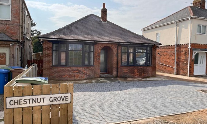 Withernsea House | No 1 Chestnut Grove