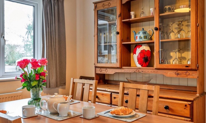 Saint Martin House | No.1 Gladys' Orchard