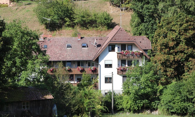 Freiamt Apartment | No. 2.1 Apartment Rotkelchen, 33sqm, 1 bedroom, 2 adults + 1 child