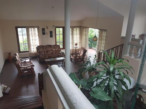 Primrose Bed & Breakfast | No 51, Menik Home Rest