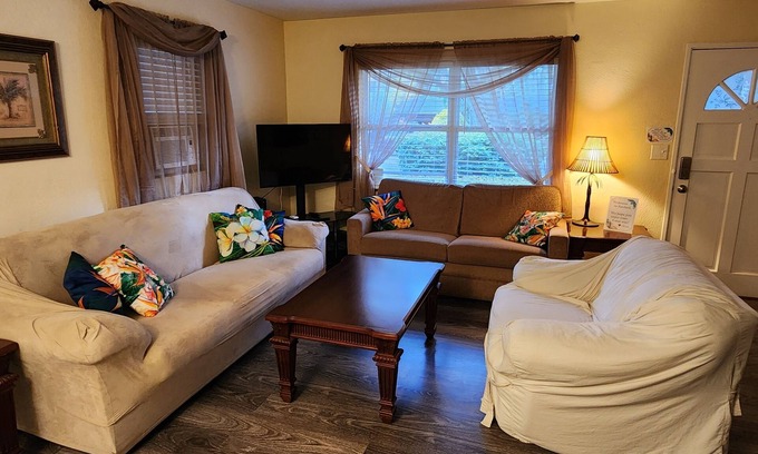 Lake Mary House | No Cleaning Fee! Florida Themed 4br Home for up to 8
