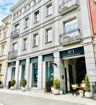 Leszno Bed & Breakfast | No1 Bed&Breakfast Restauracja ŚNIADANIE I PARKING W CENIE!