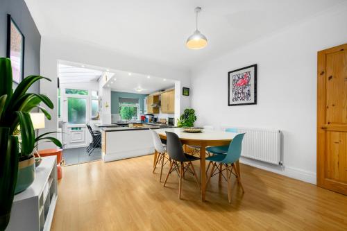 Sandbach House | No24Sandbach - Exclusive House - Pet Friendly