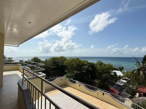 Himmafushi Apartment | Noah Family Room with Seaview Balcony