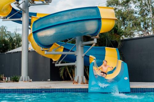 Mermaid Waters Resort | Nobby Beach Holiday Village