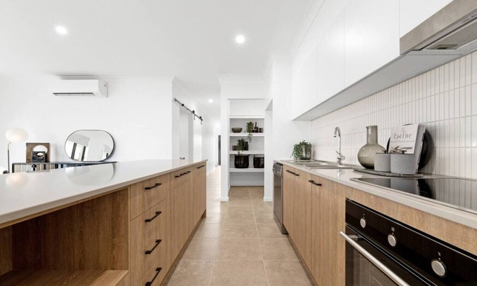 Burpengary East Apartment | `Noble Casa` - Sleeps 8 - Brand New Estate