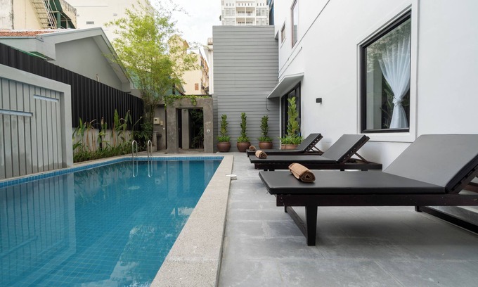 Chamkar Mon Hotel | Noblesea Art Hotel, A charming 4 Star Khmer style boutique hotel and Restaurant