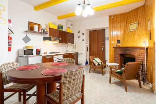 Castel di Ieri House | Nonna Lina