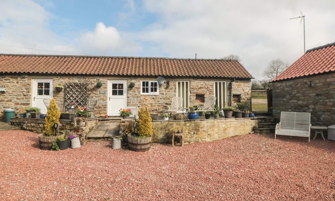 North York Moors National Park Cottage | NORAH'S NOOK, pet friendly, with open fire in Kirkbymoorside