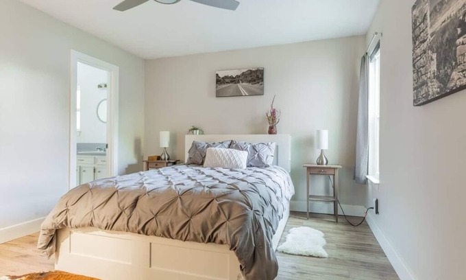 North Lamar House | North Austin Hideaway: Cozy Updated 3BR!