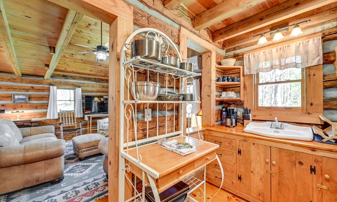 Dobson Cabin | North Carolina Wine Country Cabin w/Deck