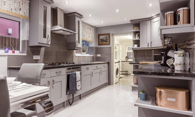Harringay Ladder House | North Central London House/Sleeps8/garden/wifi
