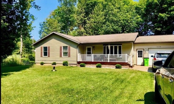 St Ignace House | North Country Retreat