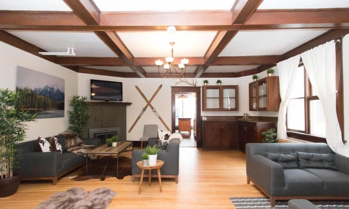 Banff House | North House - Rocky Mountain Retreat- Enormous House Sleeps 23