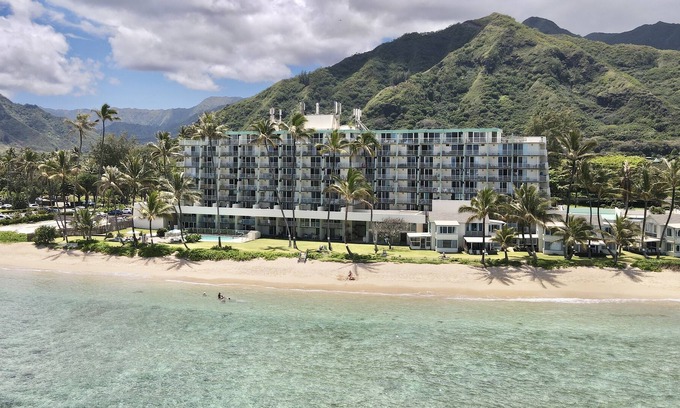 Punaluu Condo | North Shore getaway condo with pool