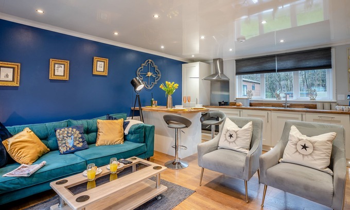 Llanllwchaiarn House | North Star - One Bedroom House, Sleeps 2