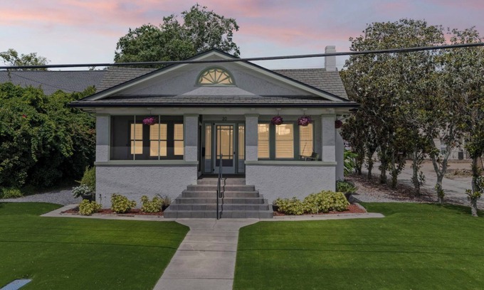 Downtown Historic District Apartment | Northeast Florida Retreat