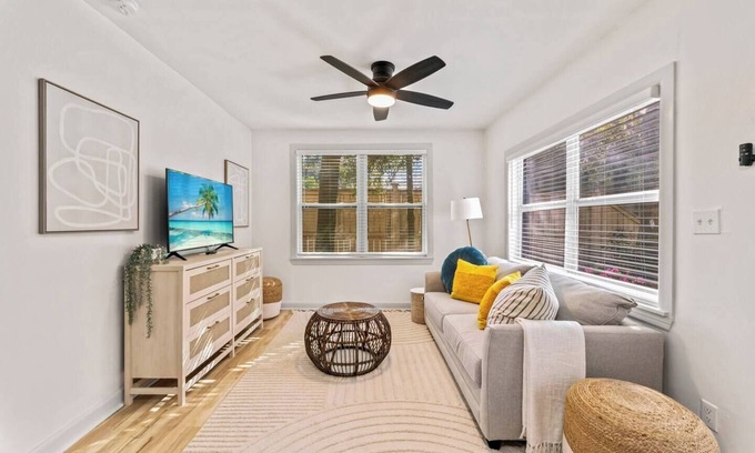 South Riverside Apartment | Northeast Florida Retreat
