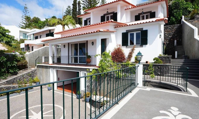 Garajau House | NostraCasa by LovelyStay