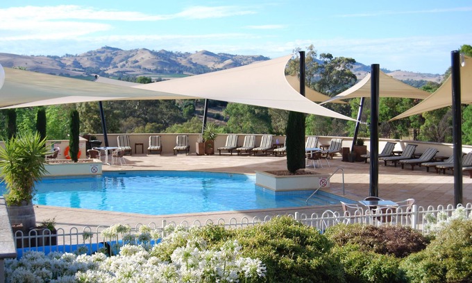 Rowland Flat Hotel | Novotel Barossa Valley Resort