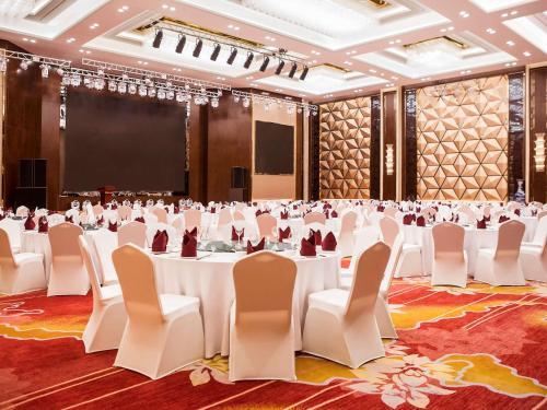 Daqing Hotel | Novotel Daqing Haofang