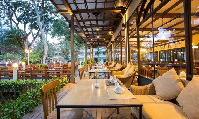 Chakphong Resort | Novotel Rayong Rim Pae Resort