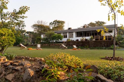 Bwanje Hotel | Ntchisi Forest Lodge