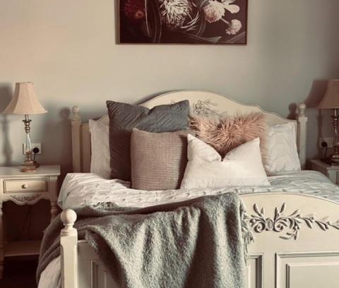 Stanley Bed & Breakfast | Number 10 -Queen Room with b/fast