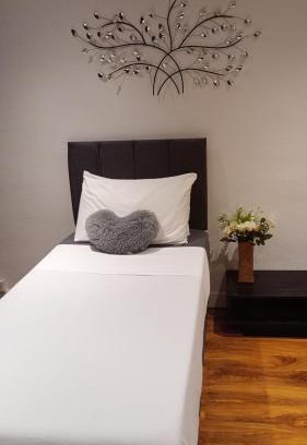 Ipswich House | Number 14