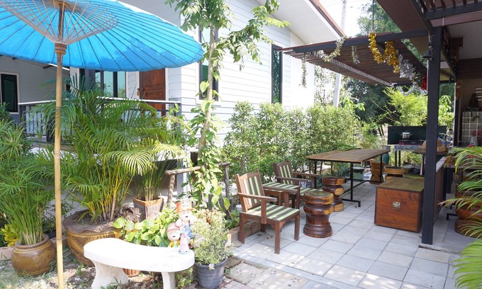 Thap Than Hotel | Numhom Resort