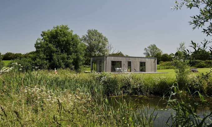 Frome Cabin | Nunney Lodge, a rural retreat on the outskirts of Frome, near Longleat Safari Park and Bath!