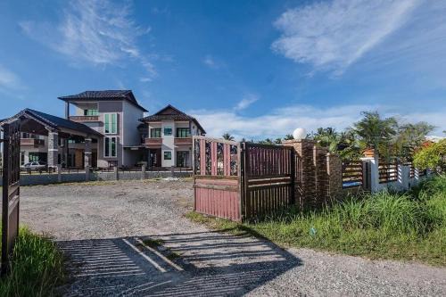 Cherating Hotel | Nurbayu Chalet, Kemaman
