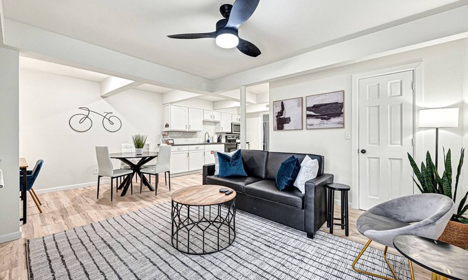 Bella Vista Apartment | NWA downstairs oasis, MTB trails. hiking, golf