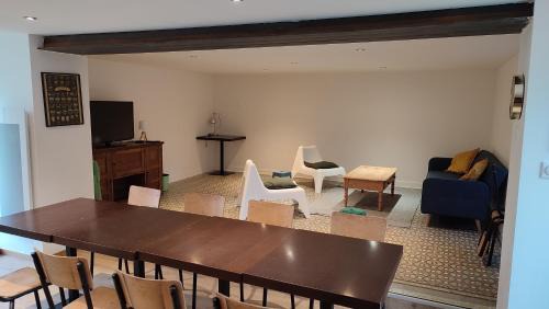 Murs-Erigne House | O'Parc du Louet