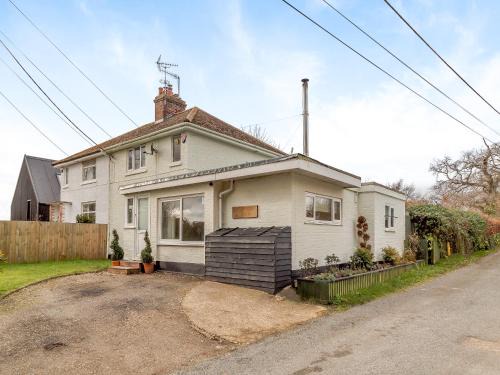 Saxmundham House | Oak Cottage