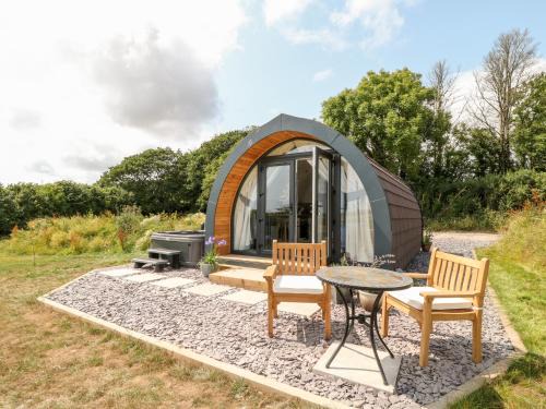 Saltash House | Oak