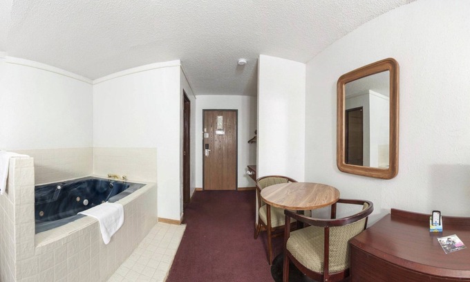 Oak Grove Hotel | Oak Grove Inn