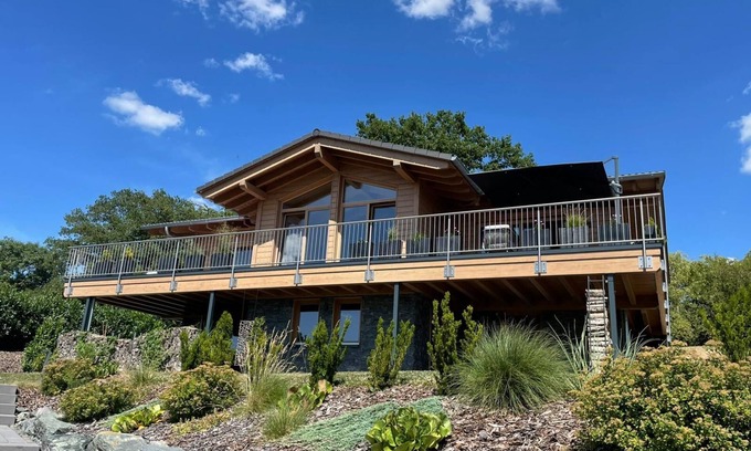 Niedershausen Ski Chalet | Oaktree Cottage
