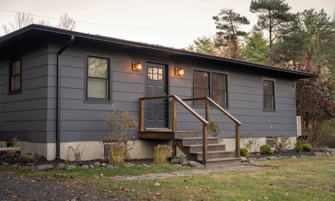 Kerhonkson House | Oakwood Cabin: Kerhonkson’s Retreat