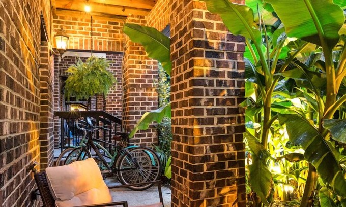 Downtown Apartment | Oakwood near downtown with Nespresso, Bikes & Bidet.